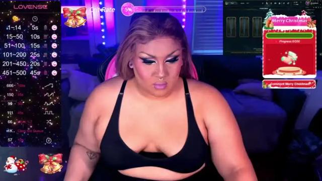 Image 4 of littledracula666 Stream on Chaturbate on 18 months ago