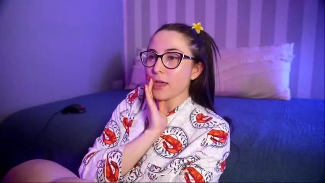 Image 11 of littlee33 Stream on Chaturbate on 25 days ago