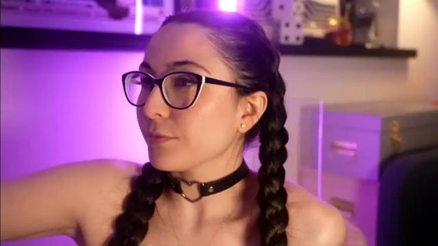 Image 10 of littlee33 Stream on Chaturbate on 1 month ago