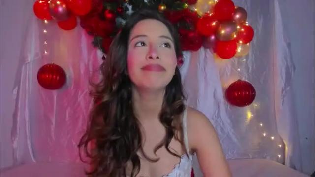 Image 11 of littlee_emma_ Stream on Chaturbate on 22 days ago