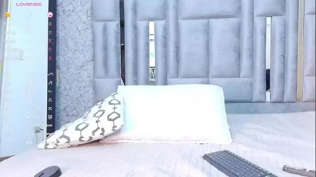 Image 10 of littleebonymommy Stream on Chaturbate on 1 month ago