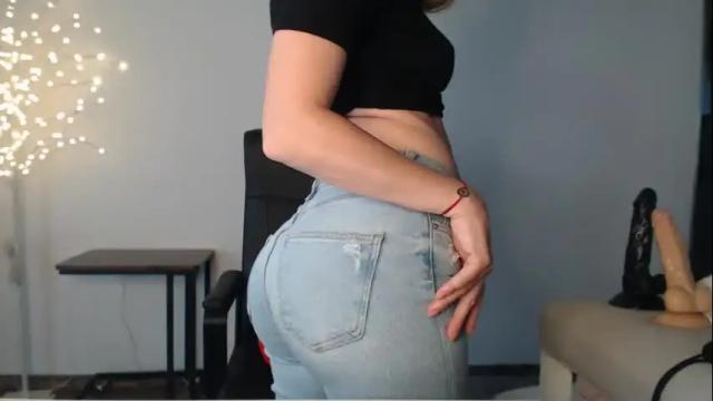 Image 6 of littleflowers Stream on Chaturbate on 1 month ago