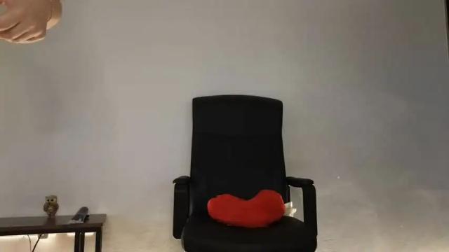 Image 2 of littleflowers Stream on Chaturbate on 1 month ago