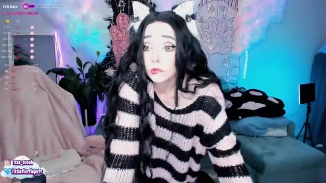 Image 12 of littleflufflepuff Stream on Chaturbate on 18 months ago