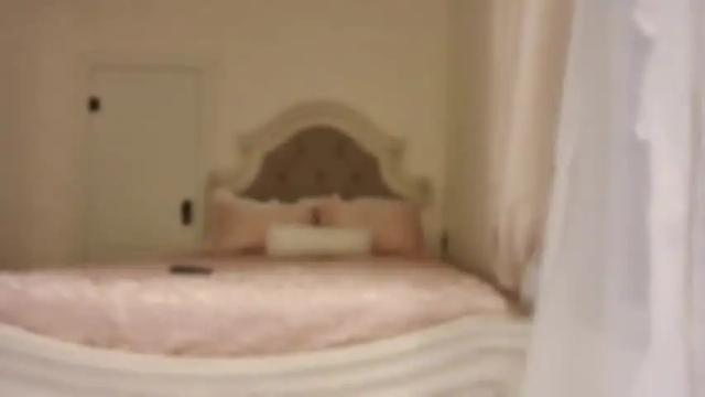 Image 7 of littlegreekflower Stream on Chaturbate on 13 months ago