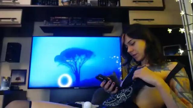Image 2 of littlehappines Stream on Chaturbate on 1 month ago