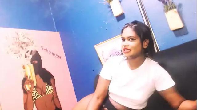 Image 4 of littleindianmilf Stream on Chaturbate on 1 month ago