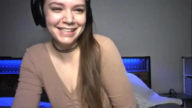 Image 11 of littlejessielov Stream on Chaturbate on 3 months ago