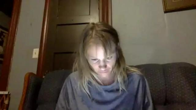 Image 10 of littlekittygirl999 Stream on Chaturbate on 18 months ago