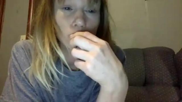 Image 7 of littlekittygirl999 Stream on Chaturbate on 18 months ago