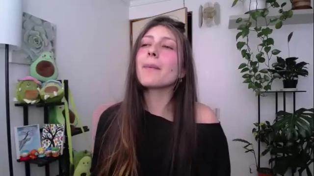 Image 10 of littlelaksmi Stream on Chaturbate on 27 days ago