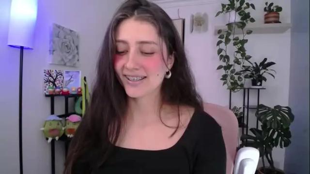 Image 6 of littlelaksmi Stream on Chaturbate on 1 month ago