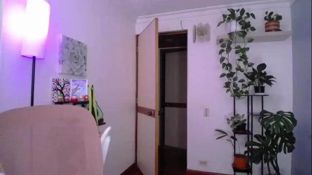 Image 11 of littlelaksmi Stream on Chaturbate on 1 month ago