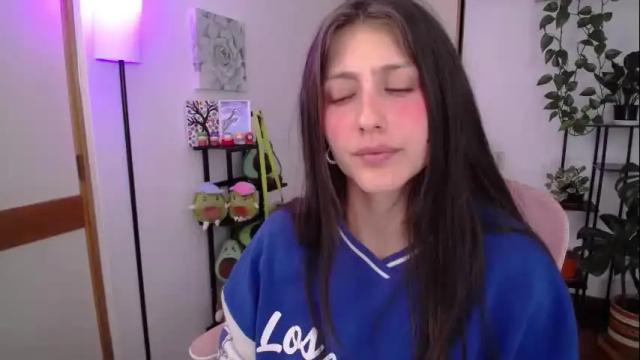 Image 8 of littlelaksmi Stream on Chaturbate on 1 month ago