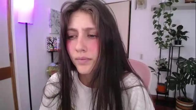 Image 10 of littlelaksmi Stream on Chaturbate on 28 days ago