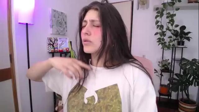 Image 8 of littlelaksmi Stream on Chaturbate on 28 days ago