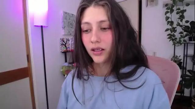 Image 7 of littlelaksmi Stream on Chaturbate on 27 days ago