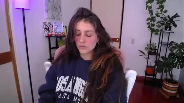 Image 6 of littlelaksmi Stream on Chaturbate on 11 days ago