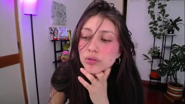 Image 3 of littlelaksmi Stream on Chaturbate on 8 days ago