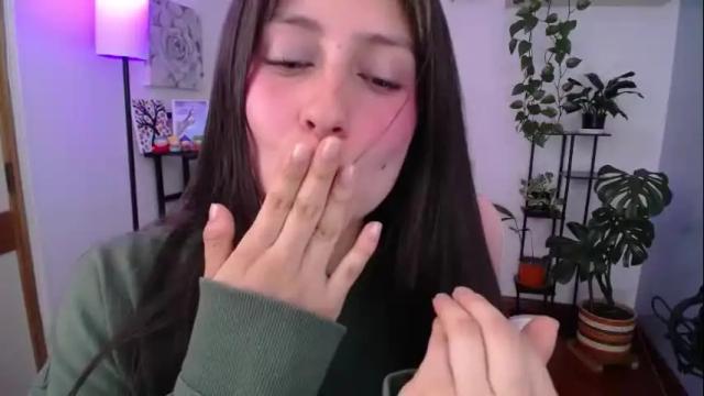 Image 10 of littlelaksmi Stream on Chaturbate on 1 day ago