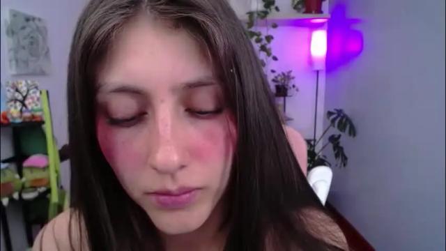 Image 10 of littlelaksmi Stream on Chaturbate on 2 months ago