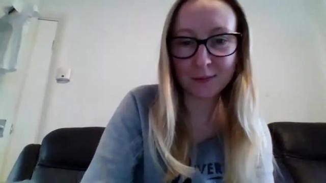 Image 3 of littlelegs1990x Stream on Chaturbate on 16 months ago