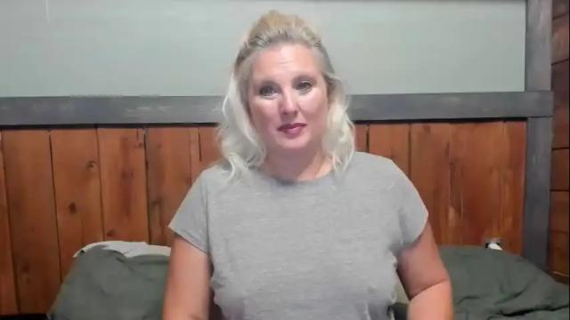 Image 6 of littlelisa1 Stream on Chaturbate on 2 months ago