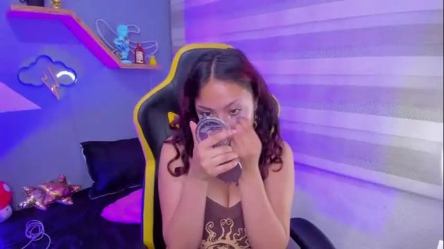 Image 8 of littlelua Stream on Chaturbate on 1 month ago