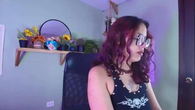 Image 3 of littlelua Stream on Chaturbate on 1 month ago