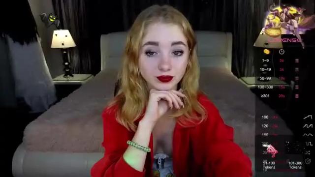 Image 10 of littlemableee Stream on Chaturbate on 19 months ago