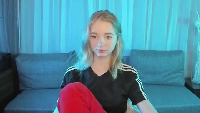 Thumbnail 3, littlemableee's Stream at Chaturbate, 19 months ago