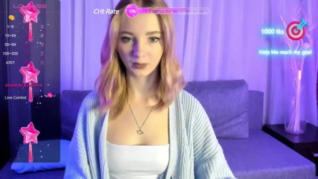 Image 11 of littlemableee Stream on Chaturbate on 18 months ago