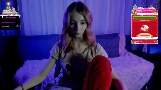 Image 11 of littlemableee Stream on Chaturbate on 18 months ago