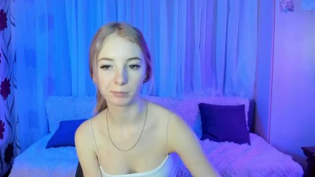 Image 6 of littlemableee Stream on Chaturbate on 16 months ago