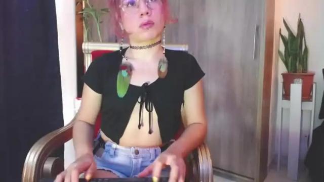 Image 7 of littlemadness_69 Stream on Chaturbate on 19 months ago
