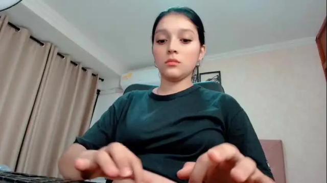 Image 3 of littlemolly_pregnant Stream on Chaturbate on 1 month ago
