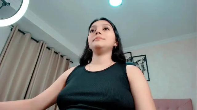 Image 4 of littlemolly_pregnant Stream on Chaturbate on 1 month ago