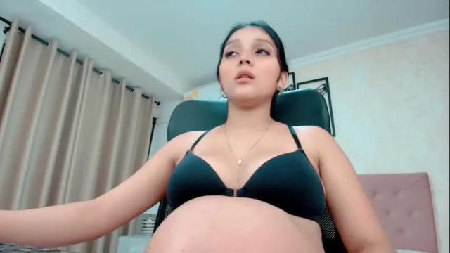 Image 3 of littlemolly_pregnant Stream on Chaturbate on 1 month ago