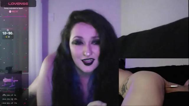 Image 2 of littlemonsterkitten Stream on Chaturbate on 2 months ago