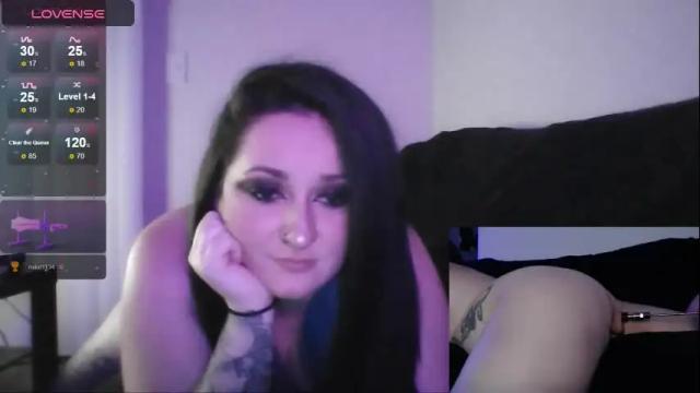 Image 3 of littlemonsterkitten Stream on Chaturbate on 2 months ago