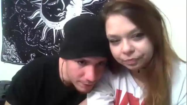 Image 2 of littleorallilly Stream on Chaturbate on 16 months ago