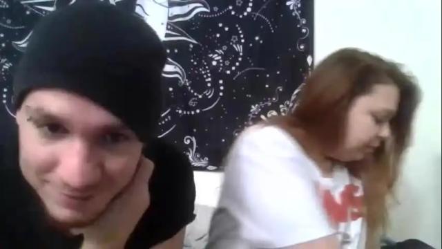 Image 7 of littleorallilly Stream on Chaturbate on 16 months ago