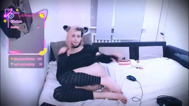 Image 4 of littlepinkcat Stream on Chaturbate on 1 month ago