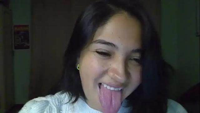 Image 4 of littleprety6969 Stream on Chaturbate on 4 months ago