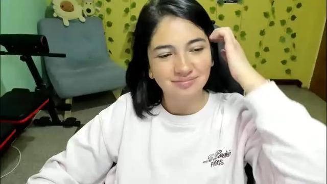 Image 6 of littleprety6969 Stream on Chaturbate on 1 month ago