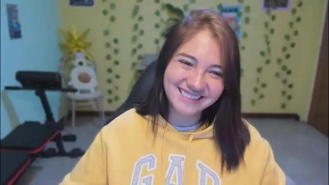 Image 2 of littleprety6969 Stream on Chaturbate on 7 days ago