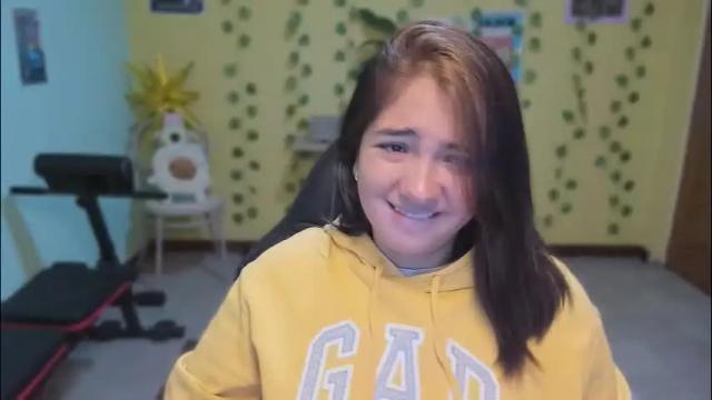 Image 3 of littleprety6969 Stream on Chaturbate on 7 days ago