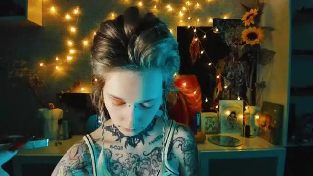 Image 10 of littlespacemouse Stream on Chaturbate on 13 months ago