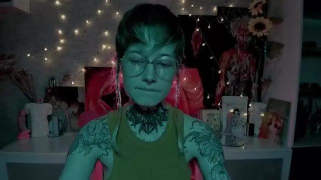Image 2 of littlespacemouse Stream on Chaturbate on 13 months ago