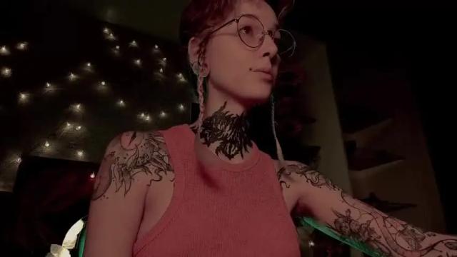 Image 8 of littlespacemouse Stream on Chaturbate on 13 months ago